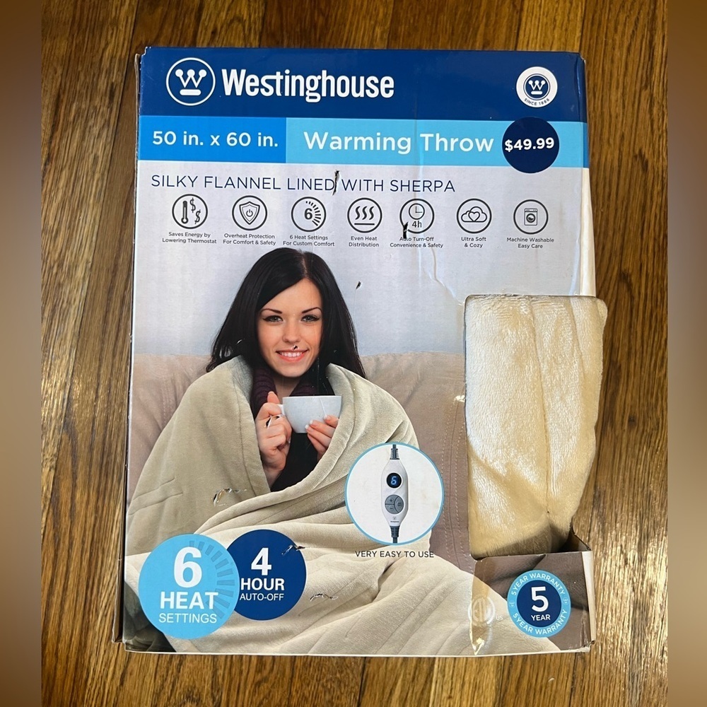 Silky Flannel Sherpa Throw - Cream